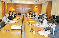 The delegation from the University of Sun Yat-sen University meets with CUHK representatives